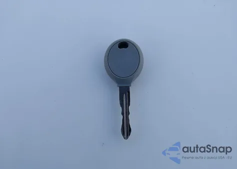 2000 Jeep Grand Cherokee Laredo из США, поврежденный, VIN 1J4GW48S8YC219934